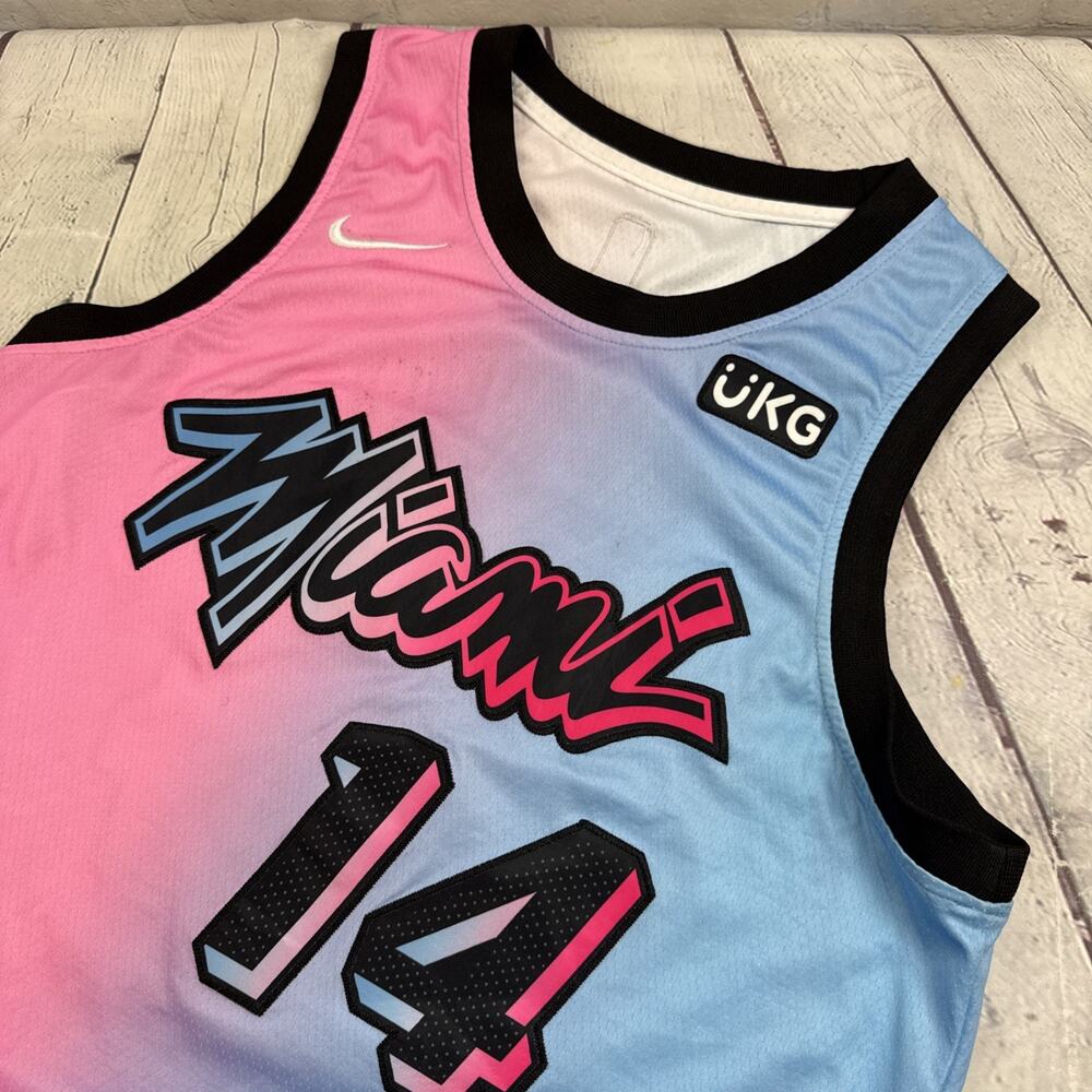 Nike Tyler Herro Miami Heat Vice City 2020 Swingman NBA Jersey Blue Pink Size 50